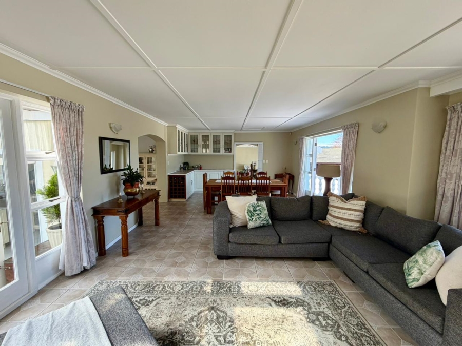 3 Bedroom Property for Sale in Costa Sarda Western Cape